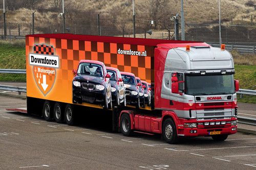 Animatie van de nieuwe trailer van Downforce Motorsport